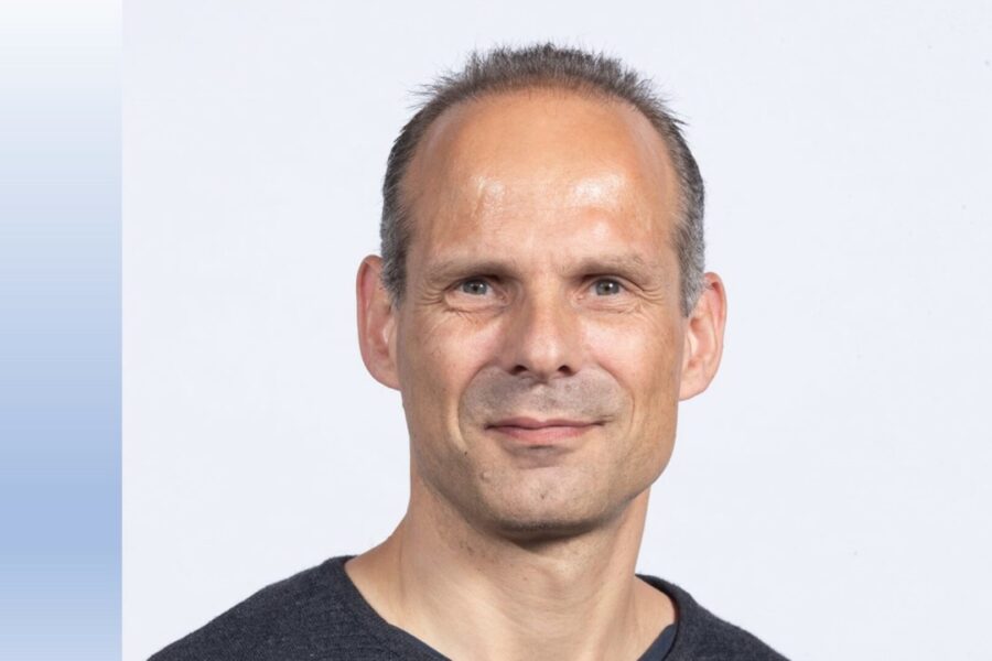 Prof. Dr. Reno Debets
